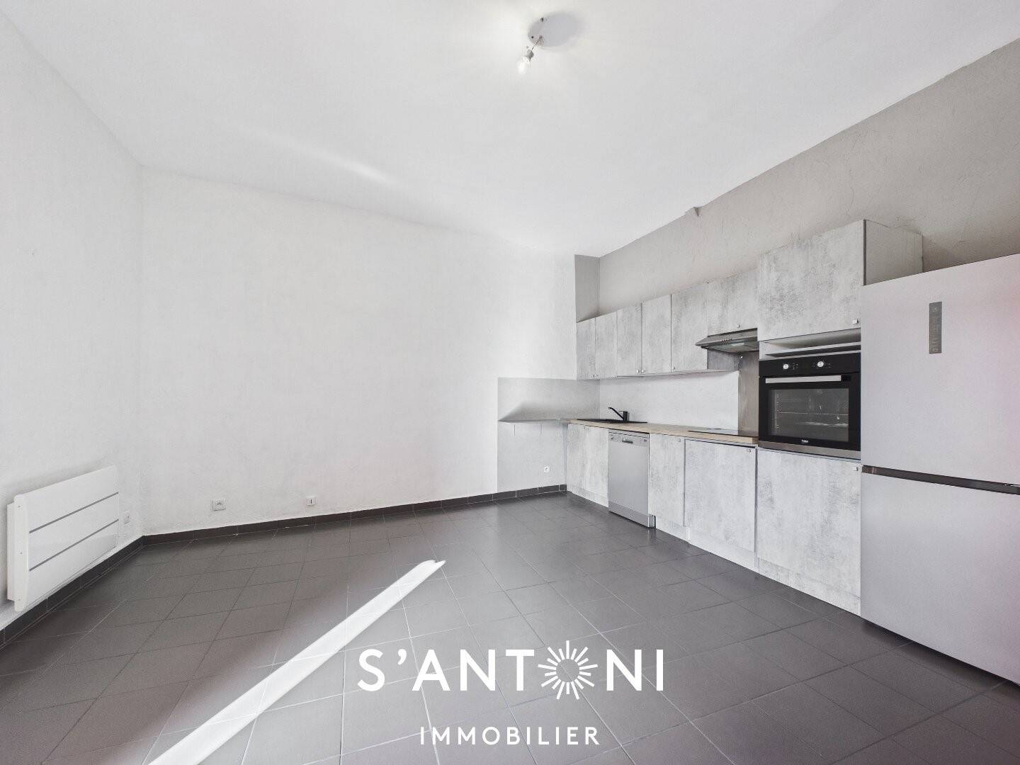 Maison à vendre, 107m², MONTAGNAC