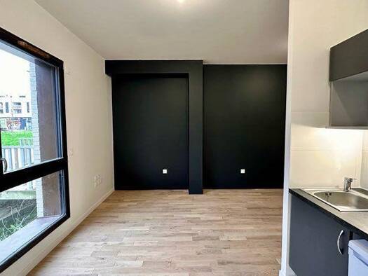 Appartement à louer - logement étudiant 850 € 1 pièce 29 m² RDC Villepinte 93420