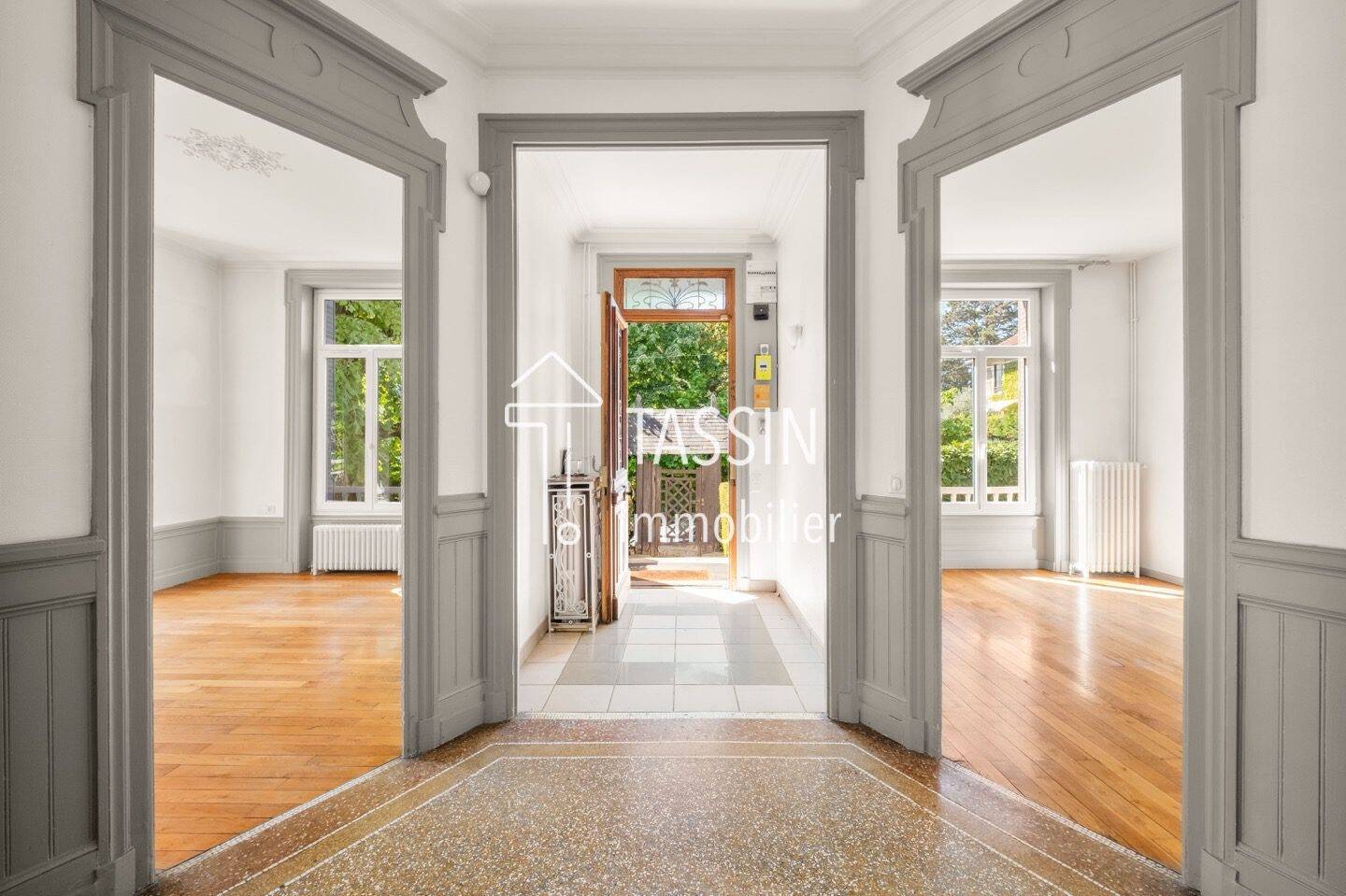 Maison à vendre, 185m², TASSIN LA DEMI LUNE