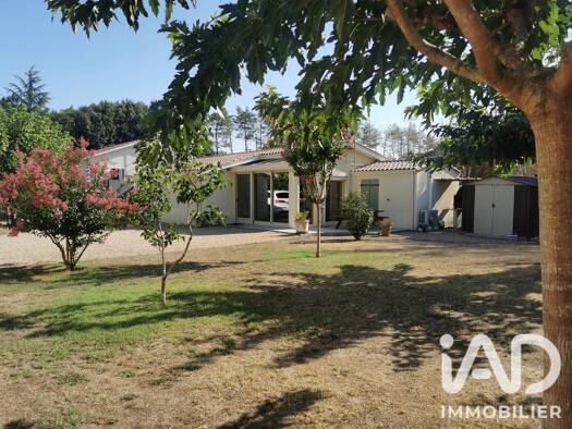 Maison à vendre 217 000 € 3 pièces 2 chambres 100 m² 1 702 m² de terrain Abzac 33230