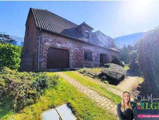 Maison à vendre 414 000 € 5 pièces 3 chambres 190 m² 693 m² de terrain Centre-Neuf Bourg-Quesnoy-Delsaux-Musée-Cannoniers-Gare Valenciennes 59300