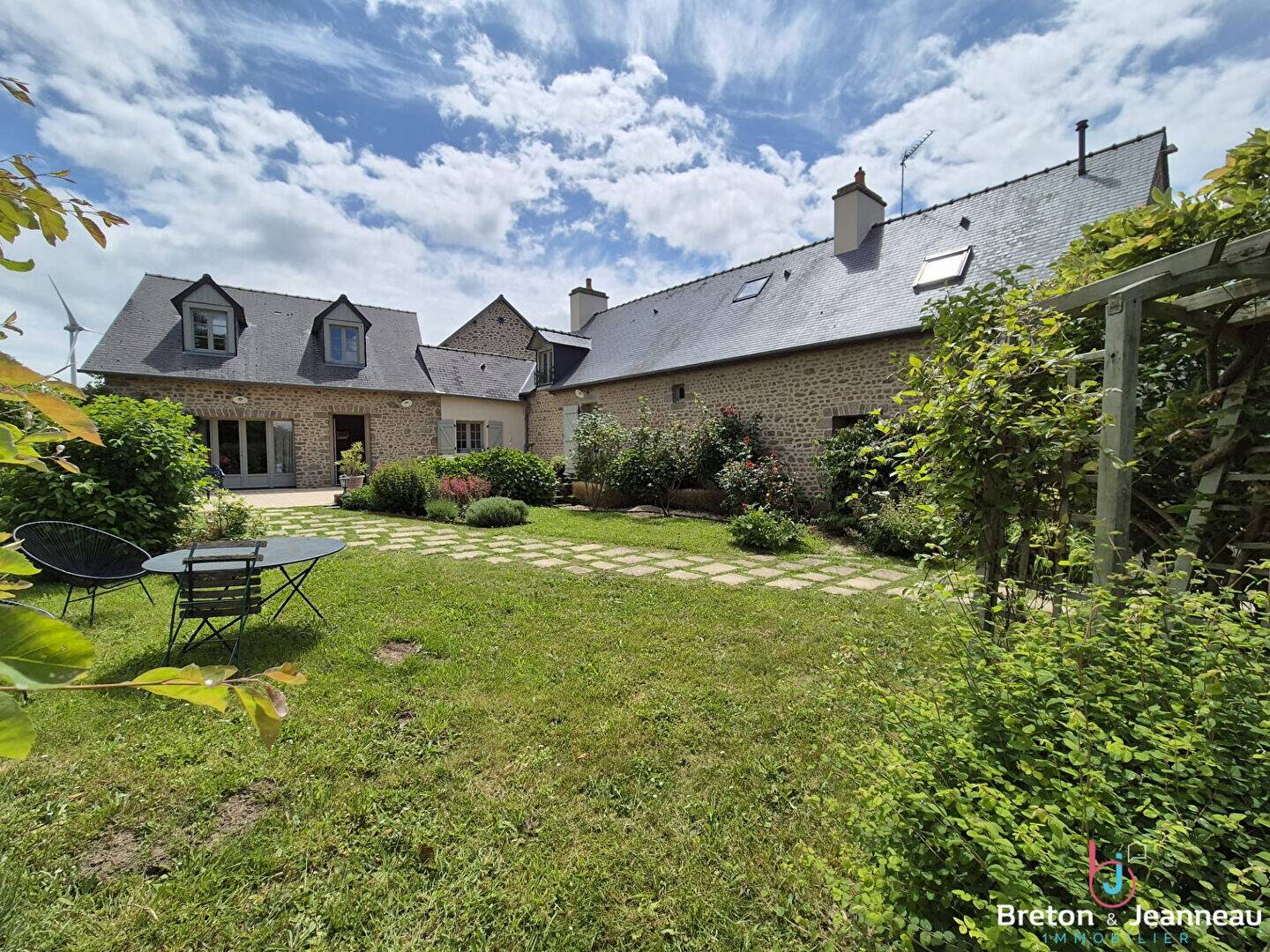 Maison à vendre, 160m², LASSAY LES CHATEAUX