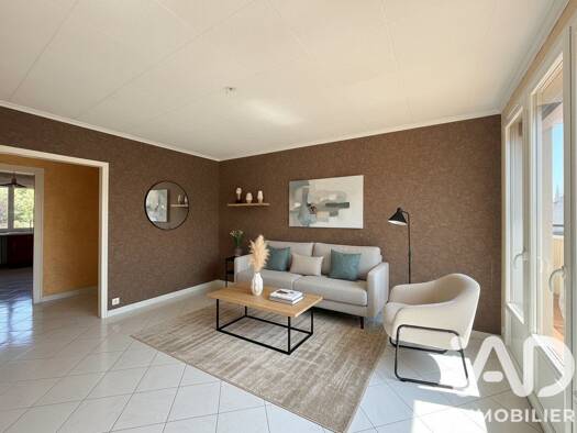 Appartement à vendre 128 000 € 3 pièces 2 chambres 67 m² Étage 3/3 Cote de Rouen-Saint Michel-Croix Coquet Bernay 27300