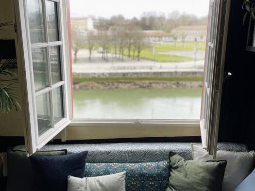 Appartement à vendre 217 000 € 2 pièces 1 chambre 52 m² Étage 3/4 Bayonne 64100