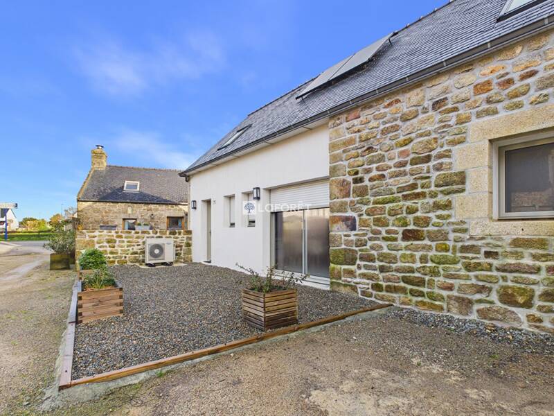 Maison à louer, 75m², KERLAZ