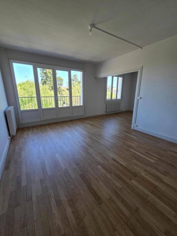 Maison à louer, 90m², SAINT SYMPHORIEN SUR COISE