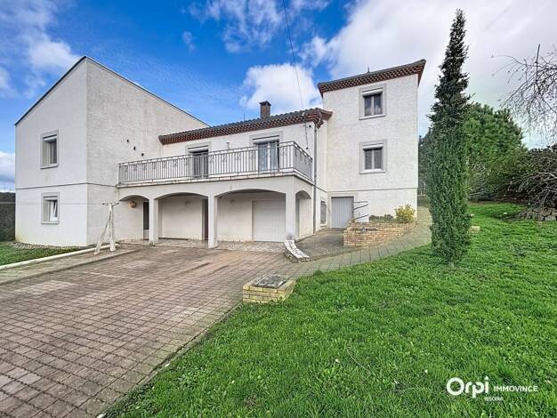 Maison à vendre 285 000 € 5 pièces 4 chambres 183 m² 3 235 m² de terrain Brassac-les-Mines 63570