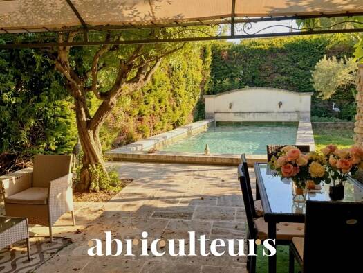 Maison à vendre 309 500 € 4 pièces 3 chambres 100 m² 300 m² de terrain Centre Ville Cavaillon 84300