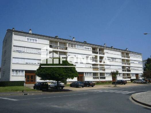 Appartement à louer 350 € 1 pièce 29,5 m² RDC/4 Faiencerie Gien 45500