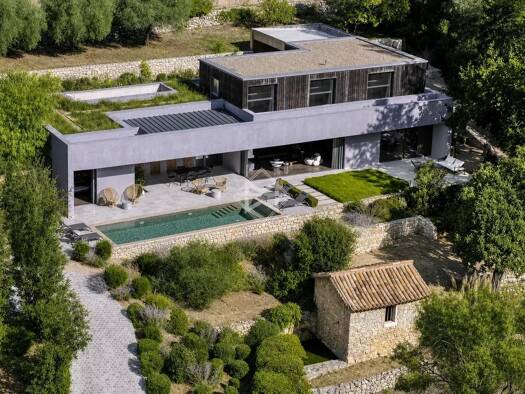 Villa à vendre 2 690 000 € 5 pièces 4 chambres 260 m² 4 798 m² de terrain Le Village Valbonne 06560