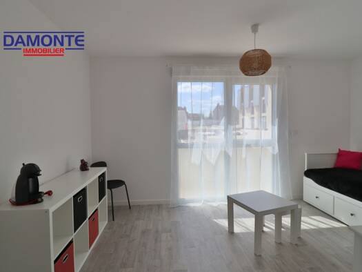 Appartement à louer 455 € 1 pièce 22,6 m² RDC Jules Guesde Troyes 10000