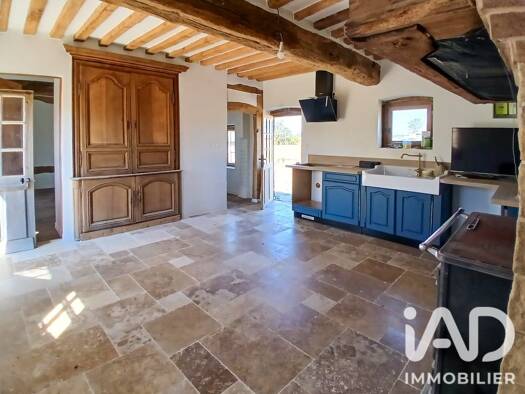 Maison de plain-pied à vendre 224 000 € 4 pièces 2 chambres 89 m² 6 053 m² de terrain Bouquetot 27310