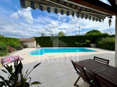 Maison à vendre 385 000 € 6 pièces 4 chambres 189 m² 1 372 m² de terrain Saint-Paul-Lès-Romans 26750