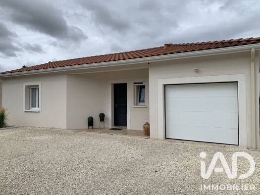 Maison de plain-pied à vendre 352 000 € 6 pièces 4 chambres 121 m² 730 m² de terrain Picquecailloux Bergerac 24100