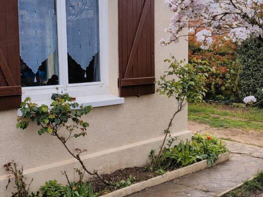 Maison à louer 1 026 € 4 pièces 3 chambres 82 m² 387 m² de terrain Champhol 28300