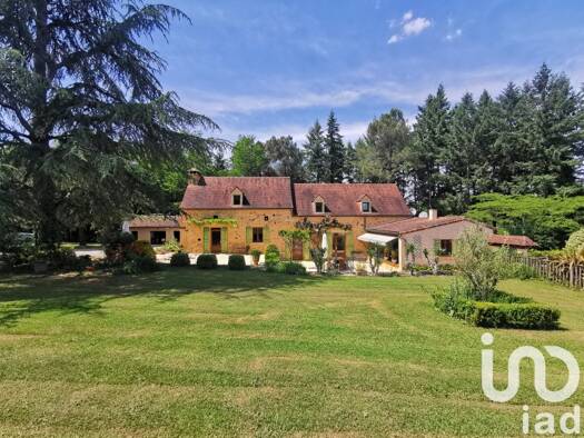 Maison à vendre 549 000 € 8 pièces 3 chambres 210 m² 80 220 m² de terrain Marminiac 46250
