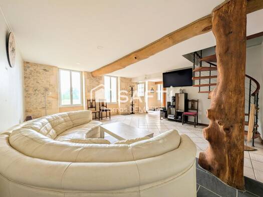 Maison à vendre 170 000 € 6 pièces 5 chambres 163 m² 700 m² de terrain Rouffignac 17130