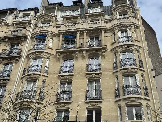 Appartement à vendre 930 000 € 4 pièces 2 chambres 74 m² Étage 2/8 Emeriau-Zola Paris 15ème arrondissement 75015