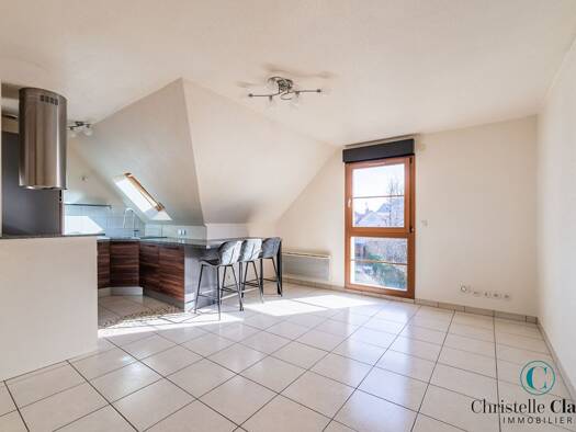 Appartement à louer 630 € 2 pièces 1 chambre 42,2 m² Étage 2/2 Habsheim 68440