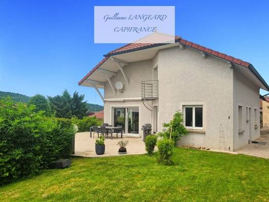 Maison à vendre 444 000 € 8 pièces 6 chambres 265 m² 900 m² de terrain Saint-Martin-du-Frêne 01430