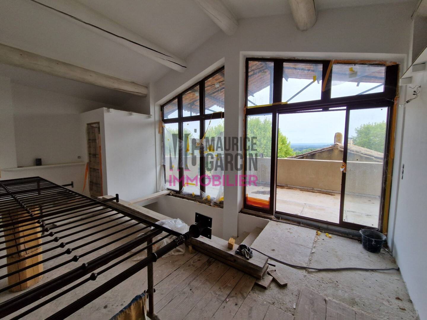 Maison à vendre, 236m², CHATEAUNEUF DE GADAGNE
