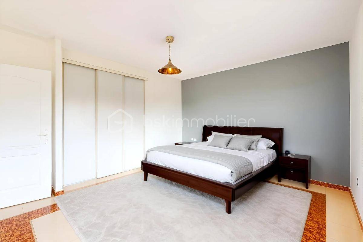 Maison à vendre, 230m², PINS JUSTARET