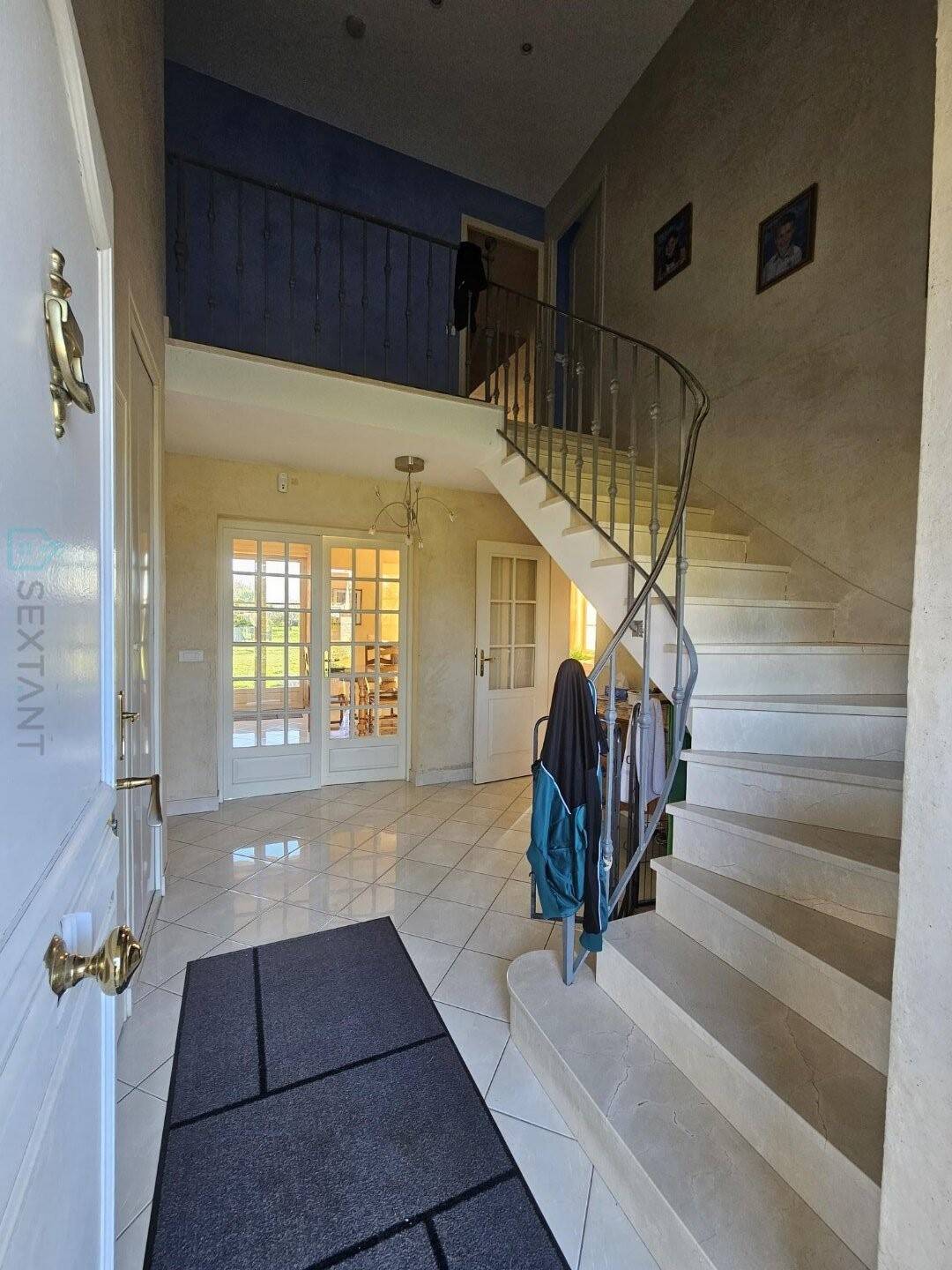 Maison à vendre, 196m², SAINT MARTIN EN BIERE