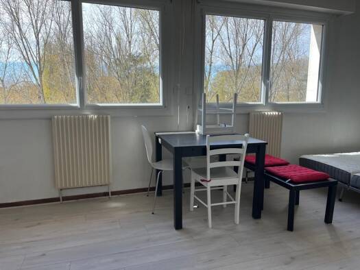 Appartement à louer 510 € 1 pièce 25,6 m² 1 étages Couronne Centrale Bourges 18000
