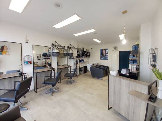 Local commercial à vendre 95 400 € 34 m² de surface de vente Fougères 35300