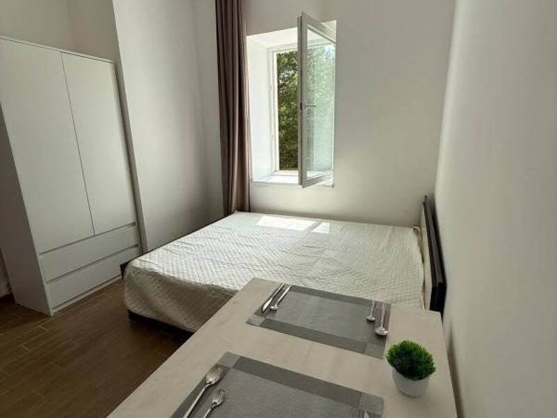 Maison à louer, 16m², PARIS 16E