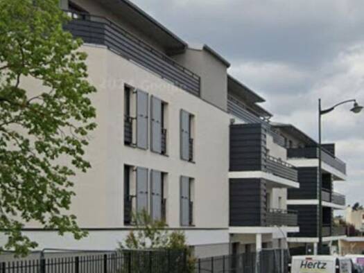 Appartement à louer 1 416 € 5 pièces 4 chambres 105 m² Étage 3/3 Montconseil Corbeil-Essonnes 91100