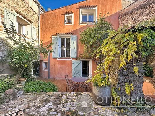 Maison à vendre 494 000 € 7 pièces 3 chambres 191 m² 60 m² de terrain Village Roquebrune-sur-Argens 83520