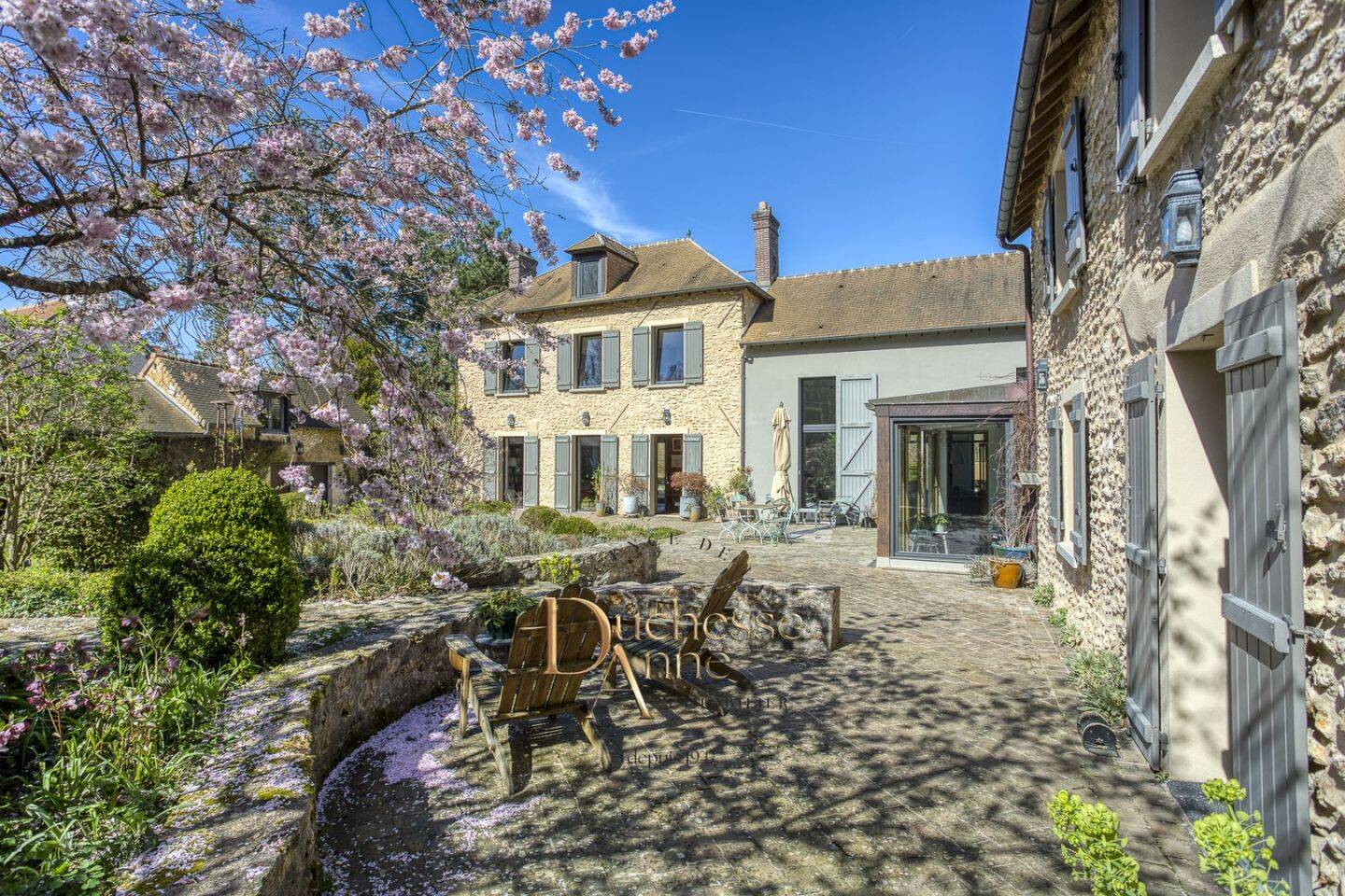 Maison à vendre, 350m², SAINT LEGER EN YVELINES