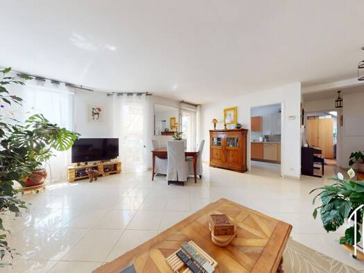 Duplex à vendre 367 500 € 5 pièces 3 chambres 87 m² Étage 4/4 Centre I Choisy-le-Roi 94600