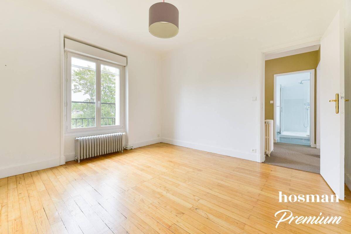 Charmante maison 6 pièces de 158 m² avec deux terrasses et jardi — 7
