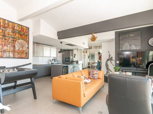 Appartement à vendre 1 042 000 € 4 pièces 3 chambres 116 m² Étage 1/4 Les Pierres Blanches Sète 34200