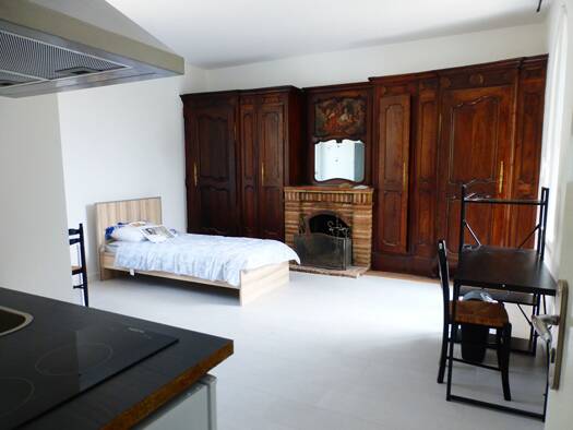 Appartement à louer - Première occupation 820 € 1 pièce 24 m² 1er étage Guyonnerie-Vieux Parc Bures-sur-Yvette 91440