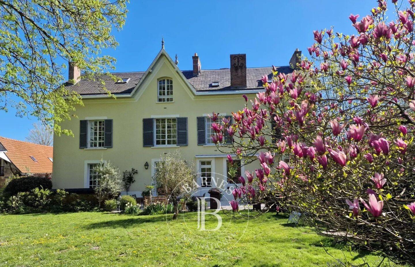 Maison à vendre, 337m², VIEILLE EGLISE EN YVELINES