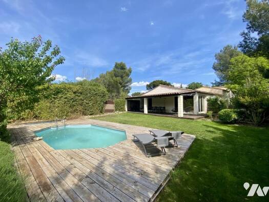 Maison de plain-pied à vendre 395 000 € 4 pièces 3 chambres 115 m² 1 151 m² de terrain Villeneuve les Avignon 30400