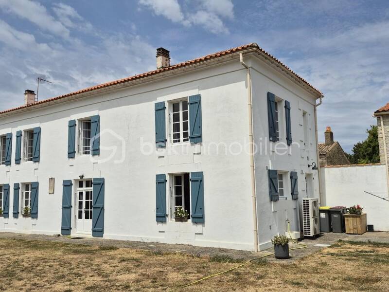 Maison à vendre, 210m², MAUZE SUR LE MIGNON
