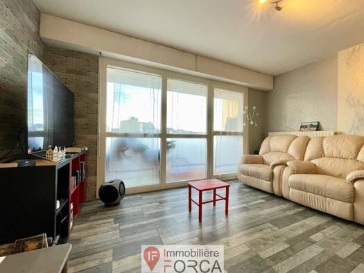 Appartement à vendre 95 000 € 1 pièce 26,1 m² 3ème étage Sablon Metz 57000