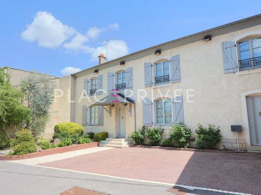 Maison à vendre 850 000 € 13 pièces 8 chambres 540 m² 1 665 m² de terrain Nancy 54000