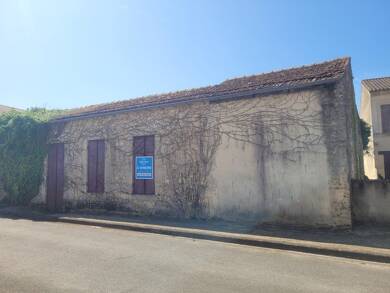 Maison à vendre 70 000 € 2 pièces 1 chambre 130 m² 300 m² de terrain Cissac-Médoc 33250