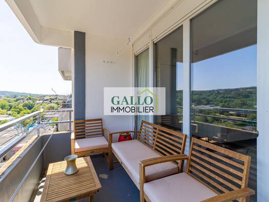 Appartement à vendre 169 000 € 5 pièces 3 chambres 95 m² Étage 7/8 Vaugelas Villefontaine 38090