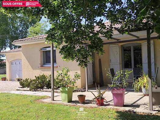 Maison de plain-pied à vendre 269 000 € 4 pièces 3 chambres 110 m² 2 585 m² de terrain Martres-Tolosane 31220