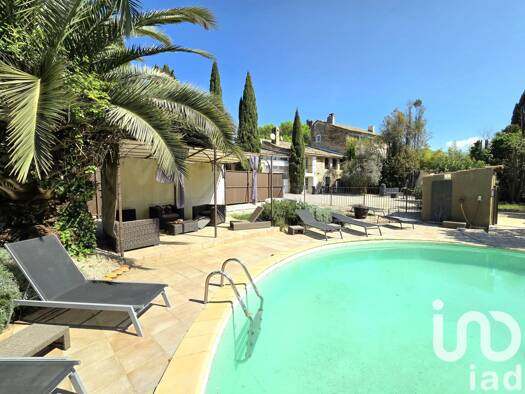 Ferme à vendre 598 000 € 5 pièces 4 chambres 165 m² 2 870 m² de terrain Caderousse 84860