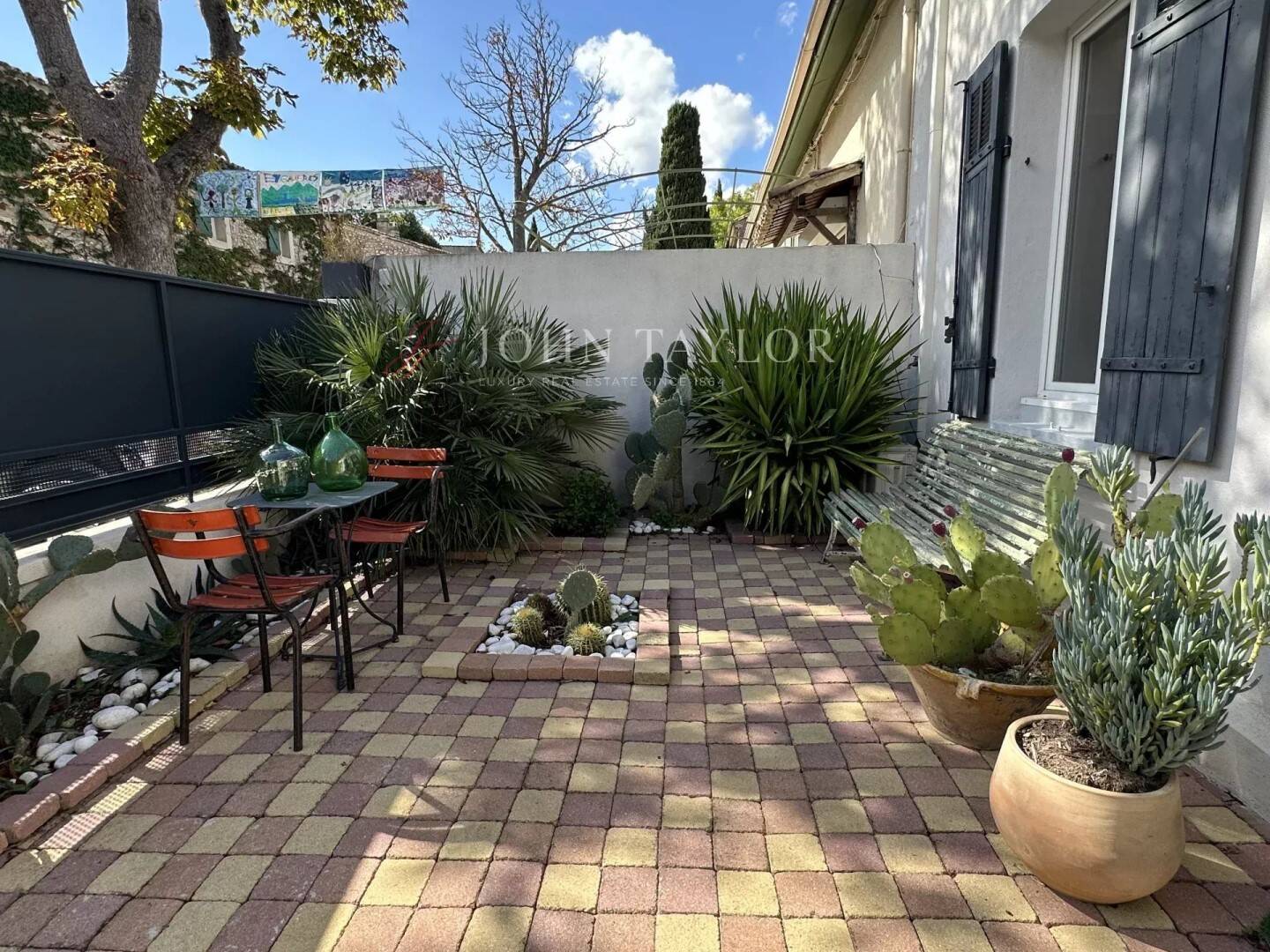 Maison à vendre, 111m², EYGALIERES