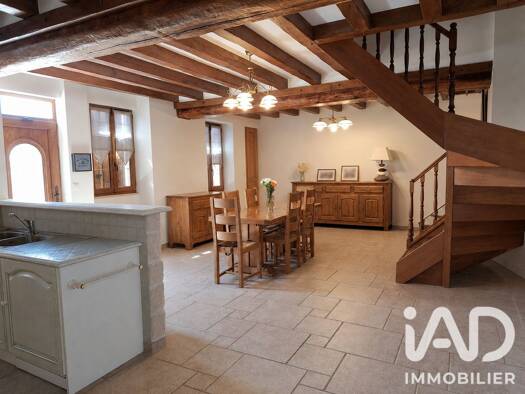Maison à vendre 299 900 € 6 pièces 3 chambres 90 m² 1 003 m² de terrain Ménerville 78200