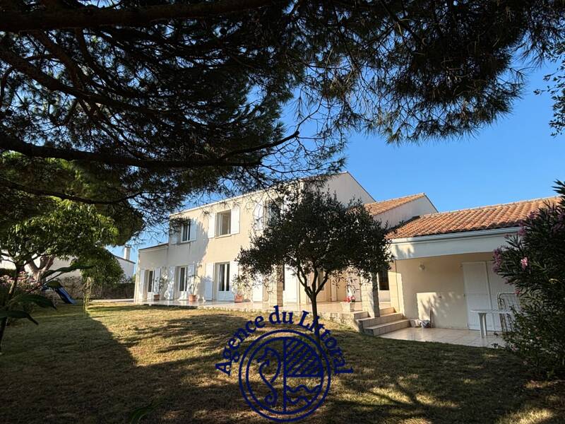 Maison à vendre, 220m², VAUX SUR MER