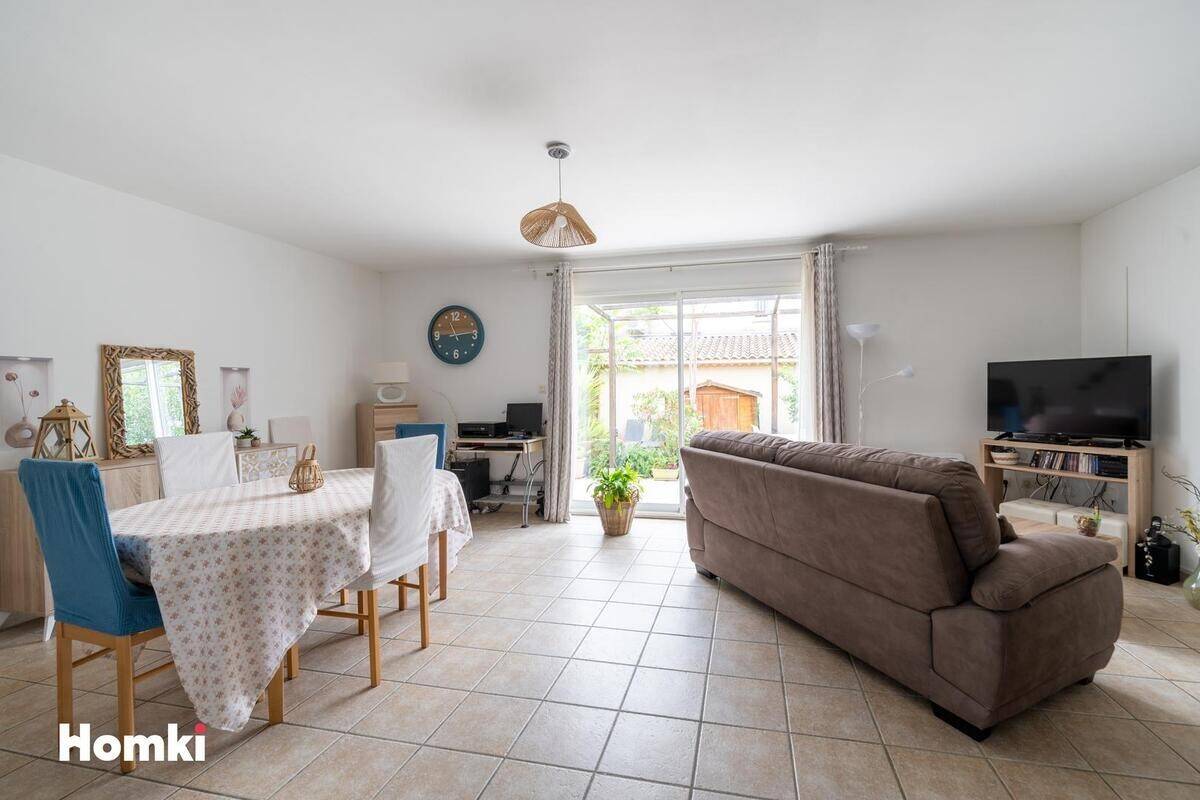 Maison à vendre, 81m², MOURIES